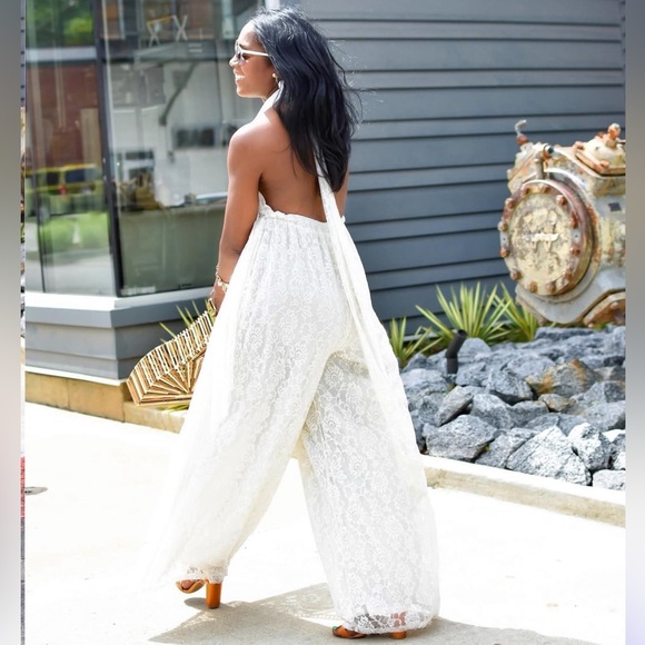 Lace Your Fears Wide-Leg Halter Maxi Jumpsuit – Size 6- - Picture 2 of 15